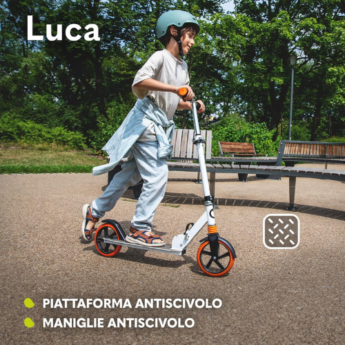 Monopattino Leggero e Pieghevole per il Divertimento Quotidiano all’Aperto