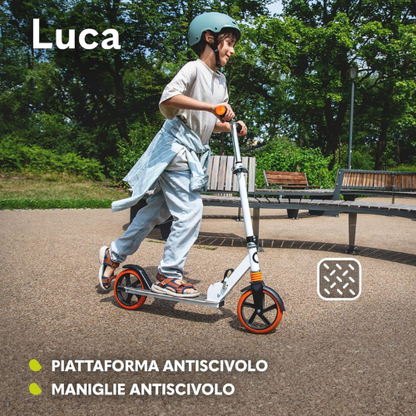 Monopattino Leggero e Pieghevole per il Divertimento Quotidiano all’Aperto