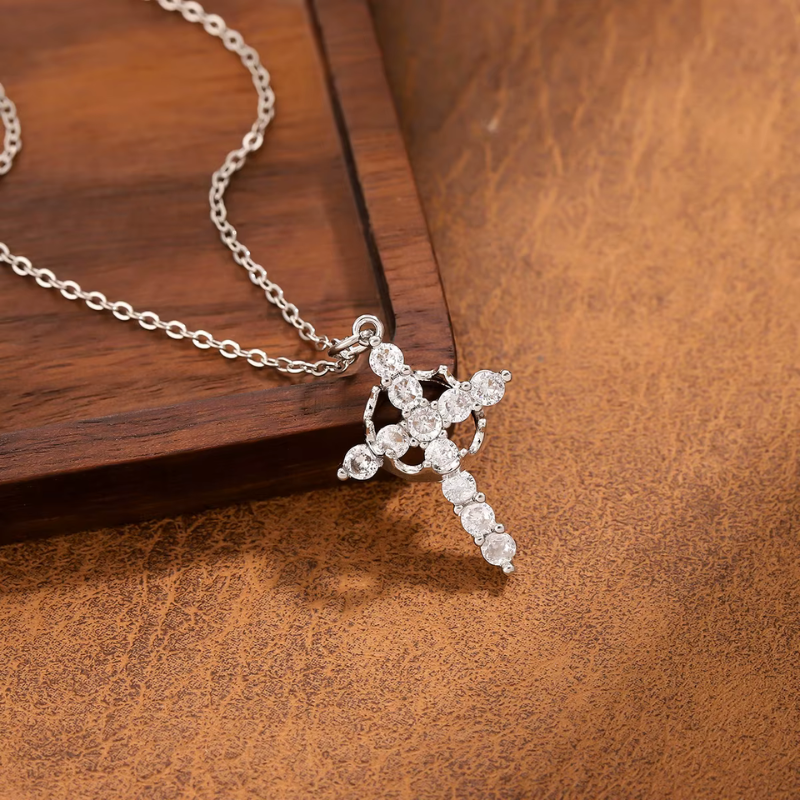 Collana protettiva con croce e corona + Ebook in omaggio