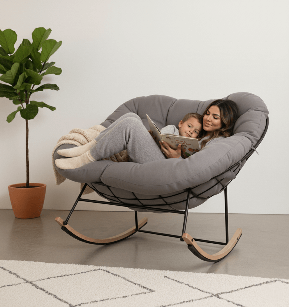 Elegante Poltrona a Dondolo Oversize